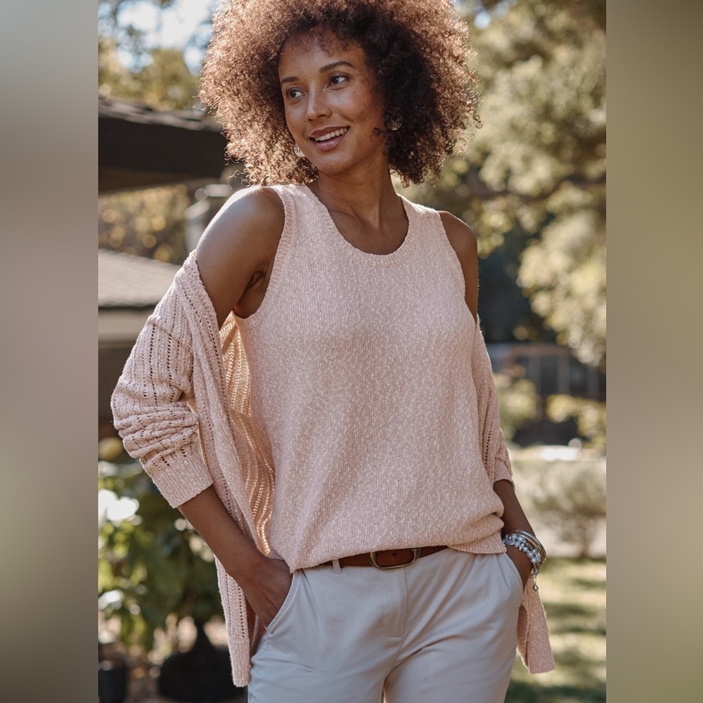 Women's Cream Sleeveless Top
